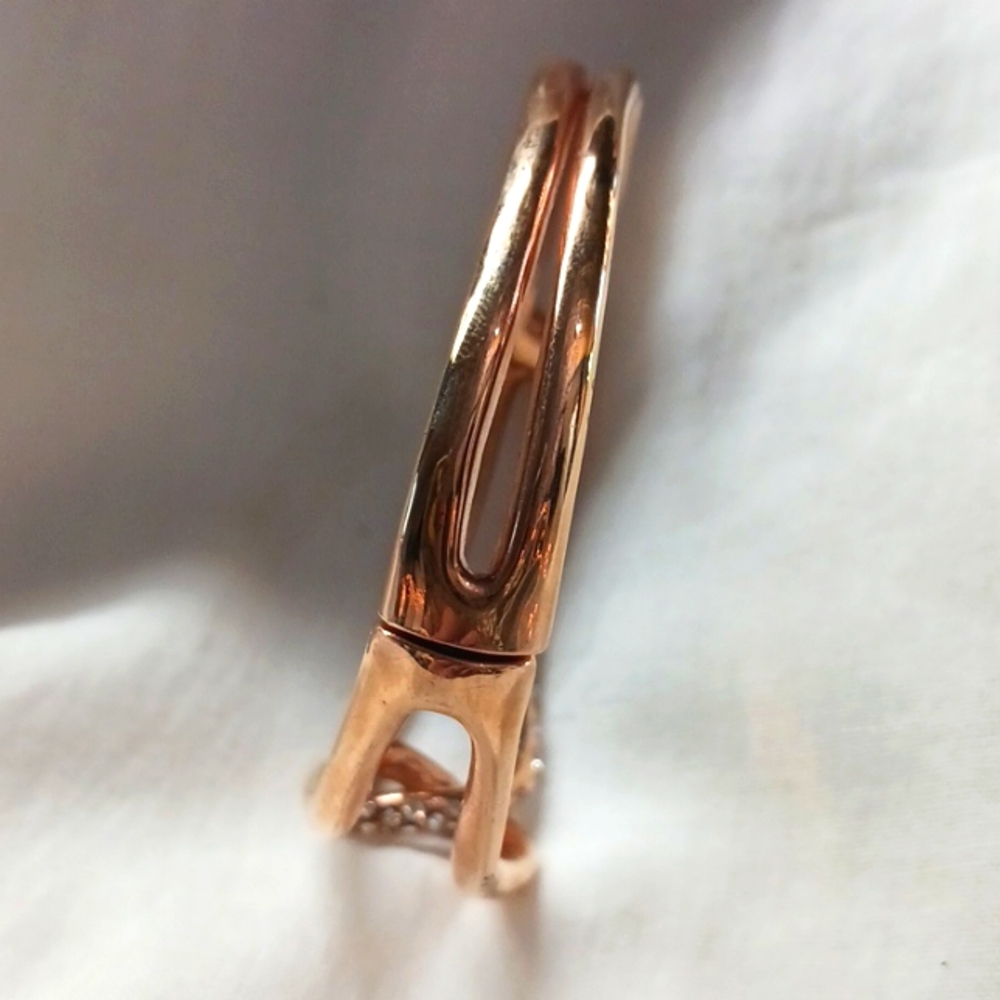 Hinged Bangle Love Knot Bracelet. - Picture 4 of 7